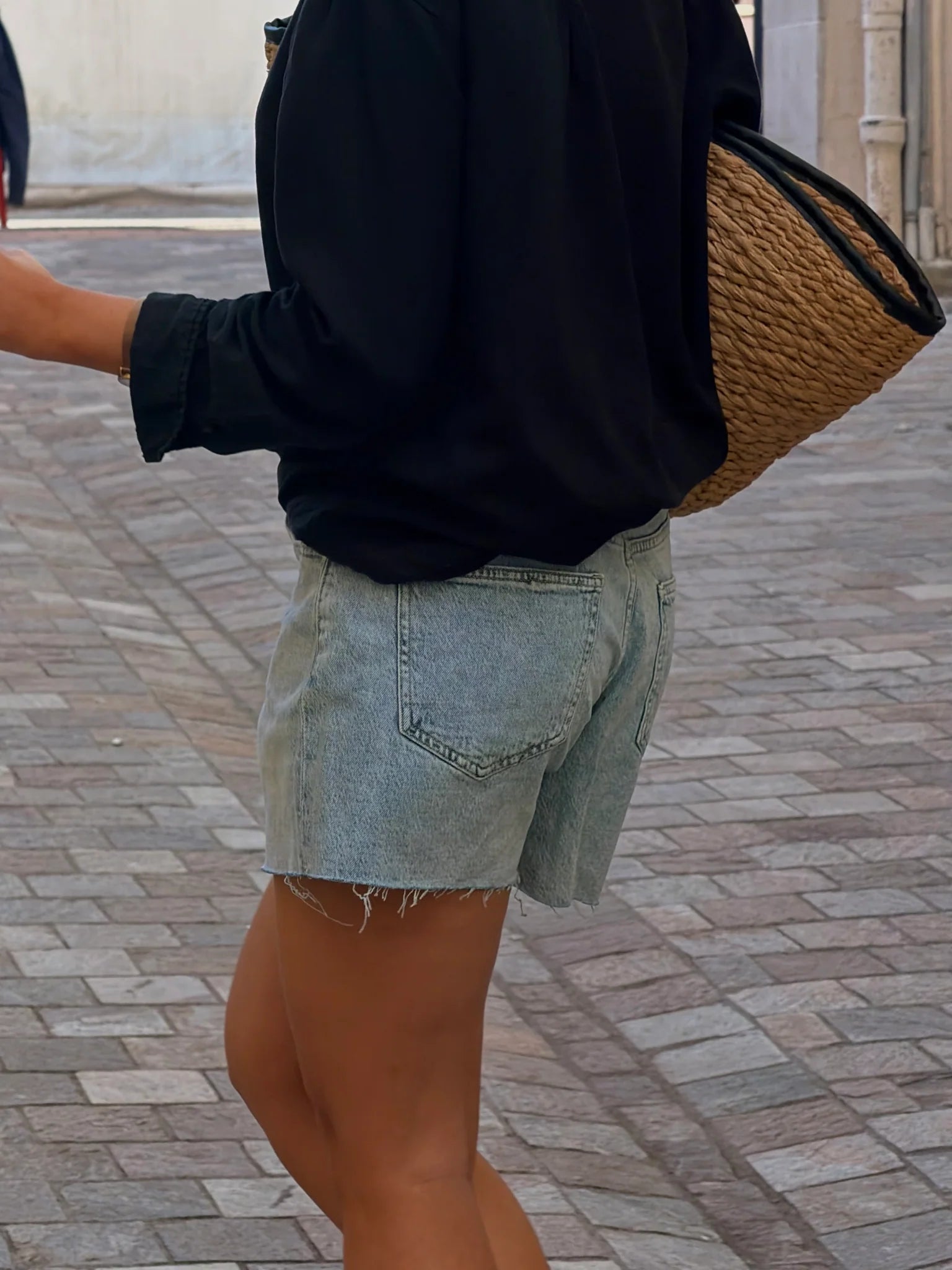 VMTESS Shorts - Light Blue Denim